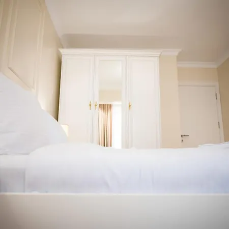 Apartment Zafi Lakeview *