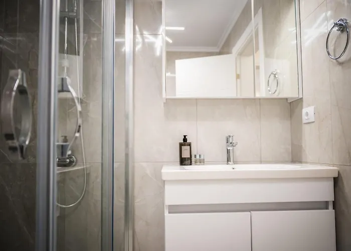 Apartment Zafi Lakeview